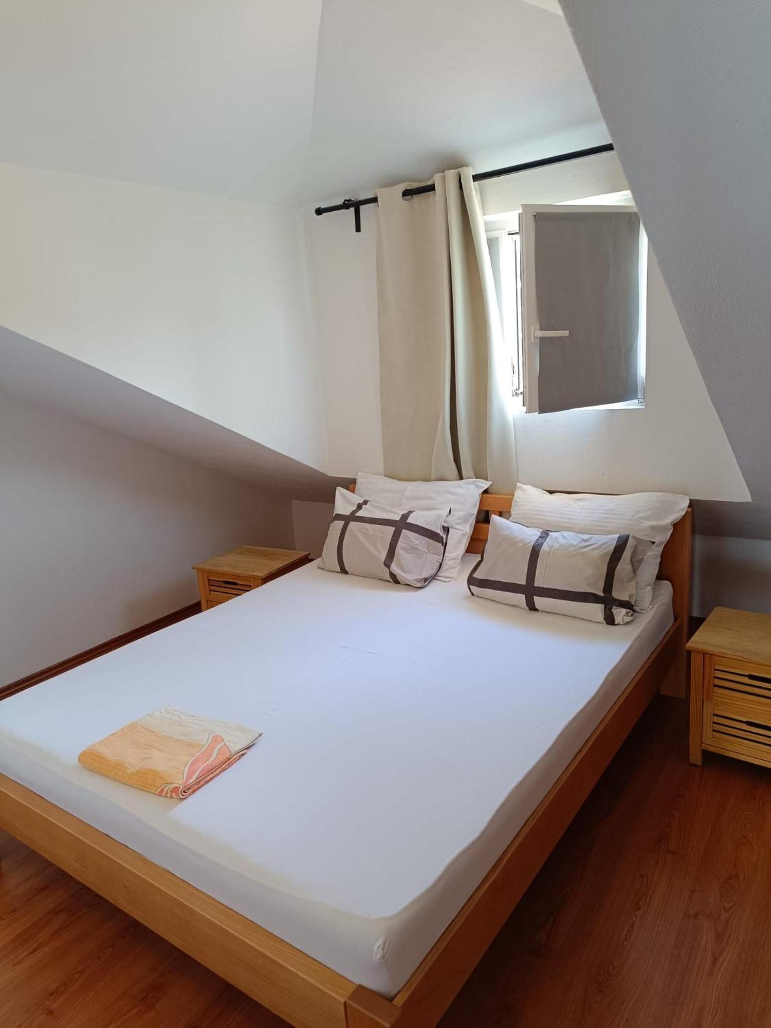 Apartment Lo - With Swimming Pool Split Exterior foto