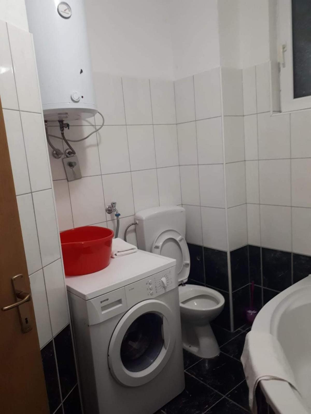 Apartment Lo - With Swimming Pool Split Quarto foto